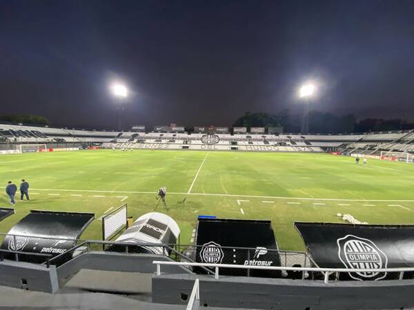 [VIDEO] Aguirre y Arrúa confirmaron a sus equipos para el duelo en el “Bosque”