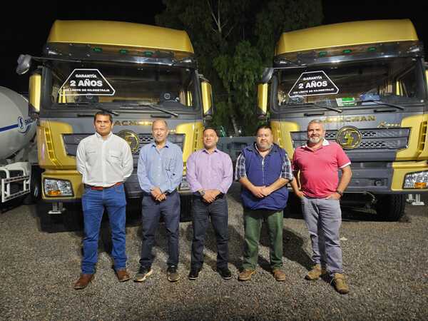 CARMOTOR realizó la presentación de camiones Shacman en Paraguay