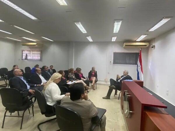 Elecciones Paraguay 2023: fiscales designados en el Este coordinan trabajo para el día de comicios - ABC en el Este - ABC Color
