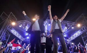 “Vamos a derrotar al Pablo Escobar paraguayo y a su Chili Santiago Peña”, dice Alegre en cierre de campaña - Política - ABC Color