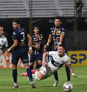 El Olimpia de Aguirre no llena - Fútbol - ABC Color