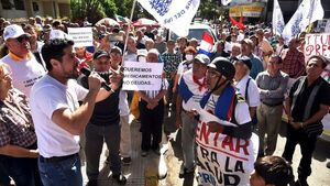 Hartazgo ciudadano por el deficiente sistema de salud ya desata violencia