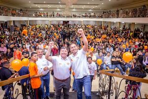 Diversa multitud aclama victoria en cierre de campaña de Yo Creo - La Clave