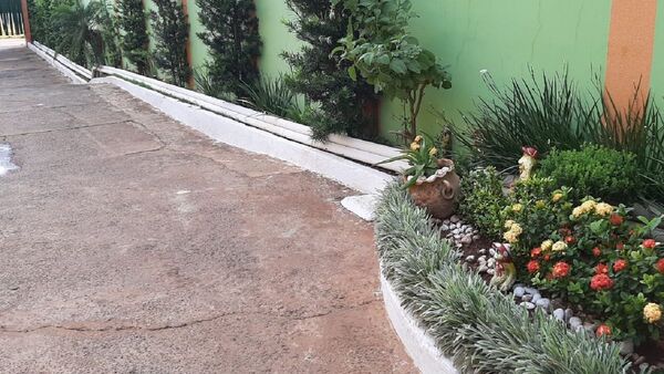 Siguió a su concubina y la pilló con otro en el motel
