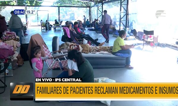 Familiares de pacientes reclaman medicamentos e insumos en IPS Central | Telefuturo