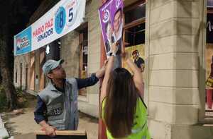 Municipalidad de Asunción comenzó retiro de propagandas electorales