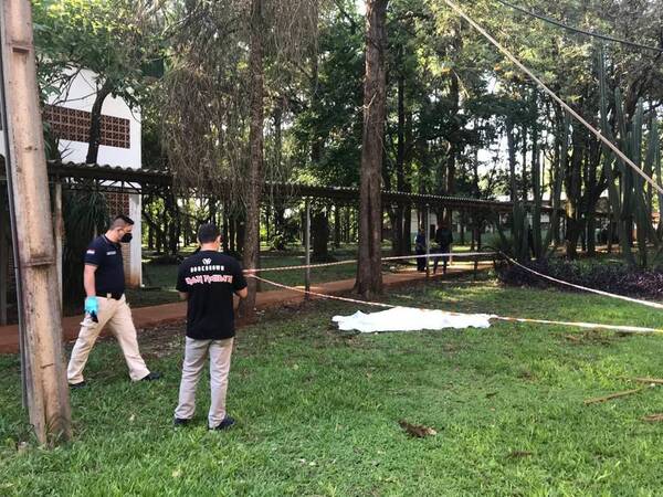 Diario HOY | Asaltan a mujer, policía persigue y mata a presunto delincuente