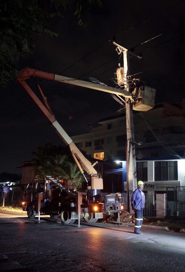 La eléctrica estatal cubana prevé apagones en el 26 % del país este viernes - MarketData