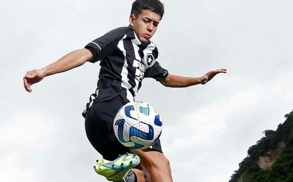 [VIDEO] Mati Segovia logra su primera asistencia de gol con el Botáfogo