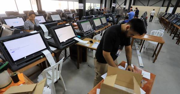 La Nación / Generales 2023: solo queda distribuir las máquinas de votación en Central y capital
