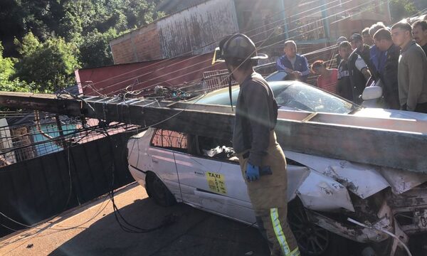 Taxista muere en choque de vehículo sin frenos