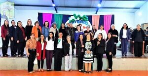 Agasajan a docentes jubiladas del Colegio Subvencionado San Roque González - Nacionales - ABC Color