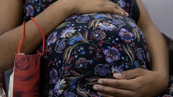 Mujer indígena dio a luz en su casa, tuvo complicaciones y falleció