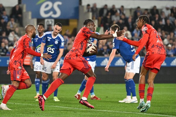 Diario HOY | Lyon triunfa en Estrasburgo y no renuncia a Europa