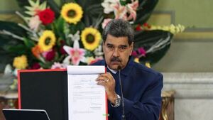 Maduro firma una ley para quitar bienes a corruptos y narcotraficantes