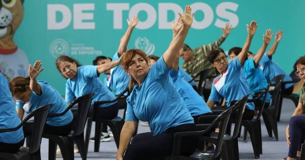 La Nación / Adultos mayores: Una invitación a la vida saludable y feliz