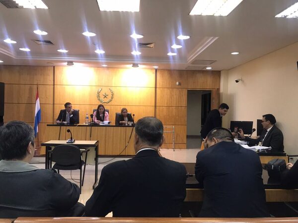 MUNICIPALIDAD DE ENCARNACIÓN DEBERÁ PAGAR CASI 500 MILLONES A EXFUNCIONARIA SUMARIADA