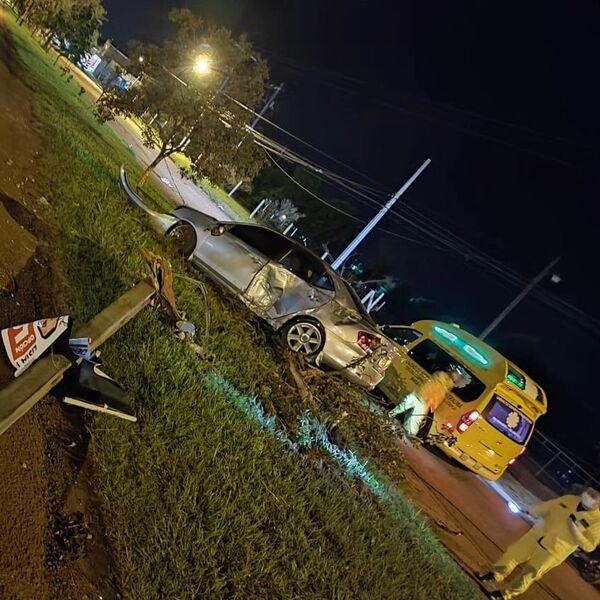 JOVEN EN ESTADO ETÍLICO PROTAGONIZA ACCIDENTE EN MARÍA AUXILIADORA Y ES DEMORADO