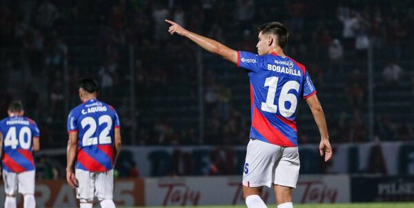 Versus / Damián Bobadilla habla de su faceta goleadora y del gran compromiso del grupo