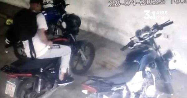 La Nación / Recuperan moto robada gracias a rastreo satelital en el barrio Santa Ana
