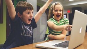 Uso excesivo de videojuegos y aparatos electrónicos cambia conducta en niños