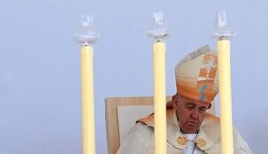 Papa lamenta en su misa en Budapest las “puertas cerradas” a los migrantes - Mundo - ABC Color