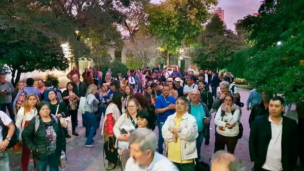 Paraguayos acuden a votar en la Argentina - Política - ABC Color