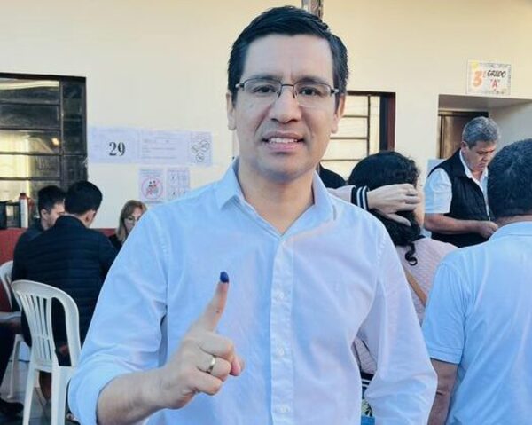 "Landy" Torres votó en Santa Rita y promete trabajar por una sociedad más justa - ADN Digital
