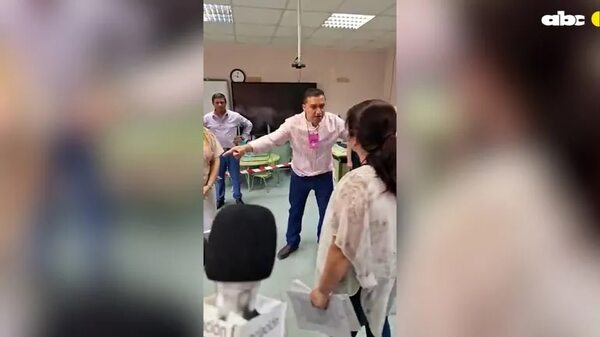 Video: incidentes en colegio electoral de Madrid, donde colorados intentan “acompañar” a votantes - Política - ABC Color