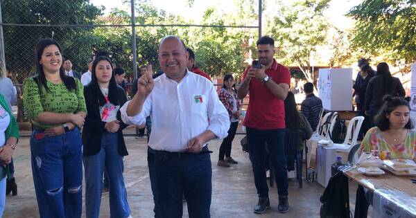 La Nación / Tito Vergara advierte ofrecimiento de software para alterar las elecciones