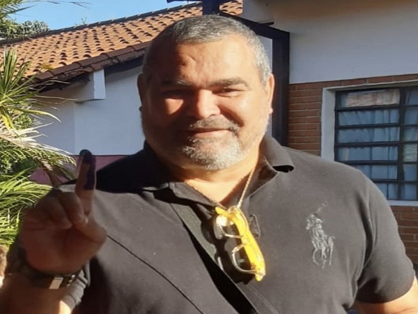 Chilavert votó y pidió participación - La Tribuna