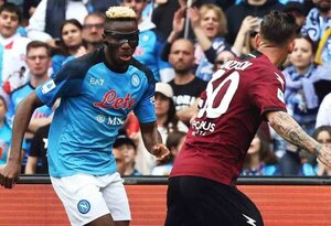 Versus / Napoli empata ante el Salernitana y aplaza su soñada consagración