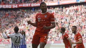 Bayern Múnich recupera el liderato de la Bundesliga