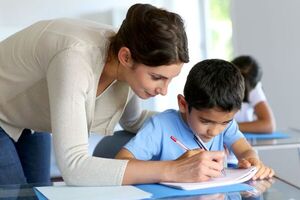 Más rubros y valoración social: El reclamo docente por el Día del Maestro - MarketData