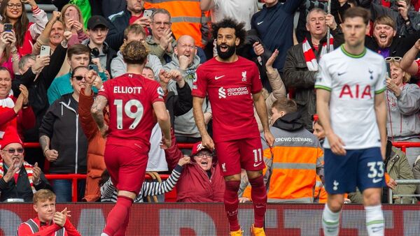 El Liverpool se aprovecha de las miserias del Tottenham