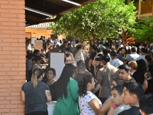 Lentitud en la votación favorece al "partido que siempre gobierna", afirman · Radio Monumental 1080 AM