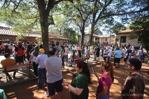 Diario HOY | Tendencia del día: Candidato A mantiene ventaja y llega a un 43.2 % de votos