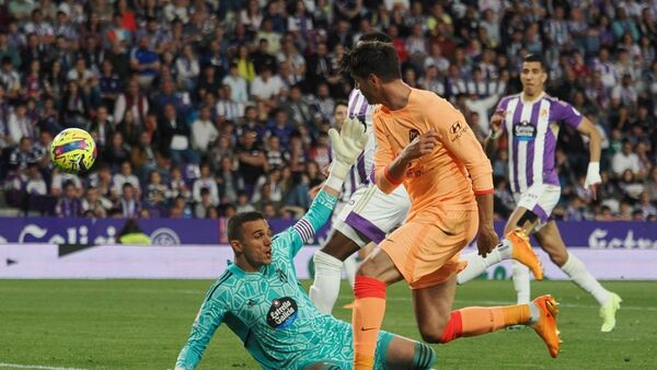 El Atlético de Madrid golea a un peleón Valladolid