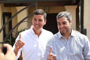 Mario Abdo Benítez felicita a Santiago Peña por virtual victoria