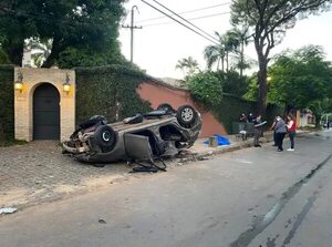 Piden prisión para chofer por vuelco con saldo fatal - Policiales - ABC Color