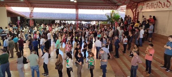 Itapúa con gran concurrencia y ambiente tranquilo - Política - ABC Color