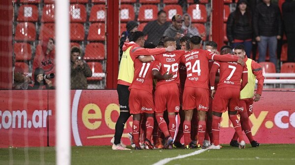 Versus / Independiente renace y gana tras 12 partidos en la liga argentina