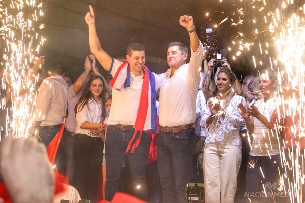Diario HOY | Santiago Peña, el joven economista que retuvo el poder para el Partido Colorado