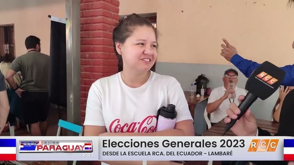 Elecciones PY 2023: Numerosos votantes han llegado hasta la Escuela Nac. Ecuador de Lambaré