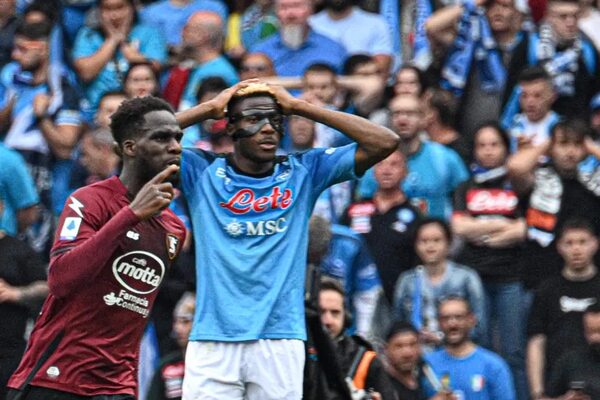 Napoli empató y quedó a un punto del Scudetto - Fútbol Internacional - ABC Color