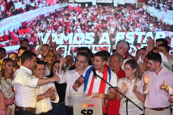 Contundente victoria de Santi Peña y de ANR en todo el país - Política - ABC Color
