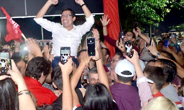 “Ganamos a la soberbia” dijo “Landy” Torres, electo gobernador de Alto Paraná – Diario TNPRESS