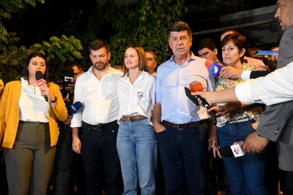 Efraín aceptó derrota y reconoció que división perjudicó las chances