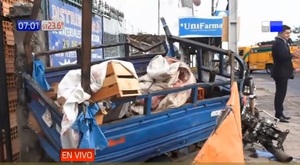 Ebrio al volante atropelló a un motocarro en Acceso Sur - Noticias Paraguay