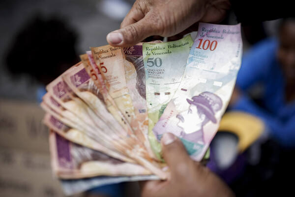 El salario mínimo de Venezuela se mantiene igual desde marzo de 2022 - MarketData